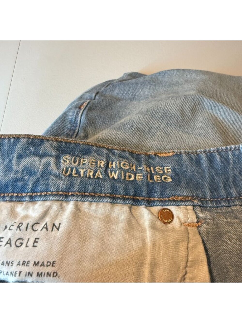 American Eagle Women 12 Short Ultra Wide Leg Jean Super High Rise Lightweight - Picture 5 of 12